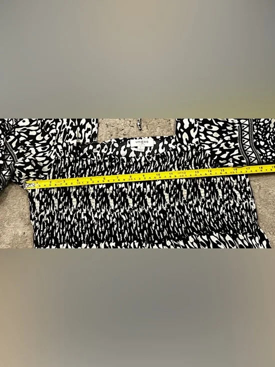 Umgee USA Smocked Boho Animal Print Dress Black White Sz L Smocked Chest - Picture 3 of 6